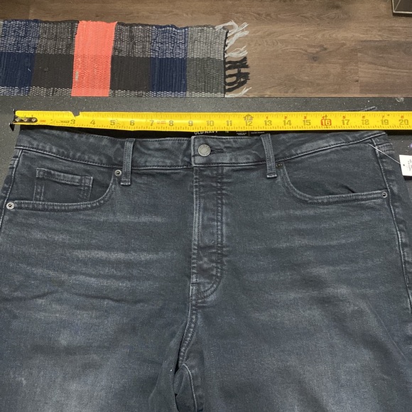 Old Navy high rise jeans - Picture 8 of 8